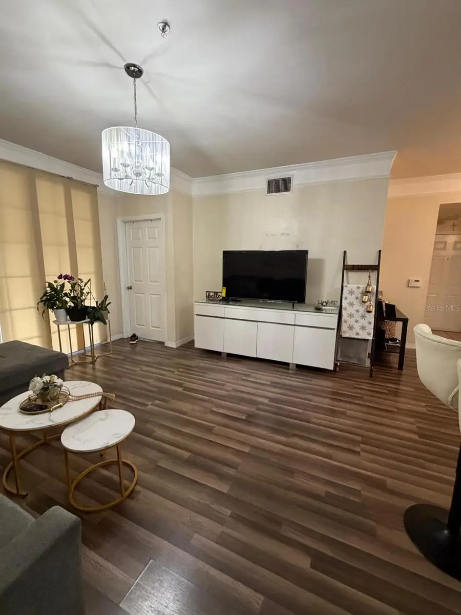 6627 Queens Borough Ave Avenue #107, Orlando, FL 32835 - #3