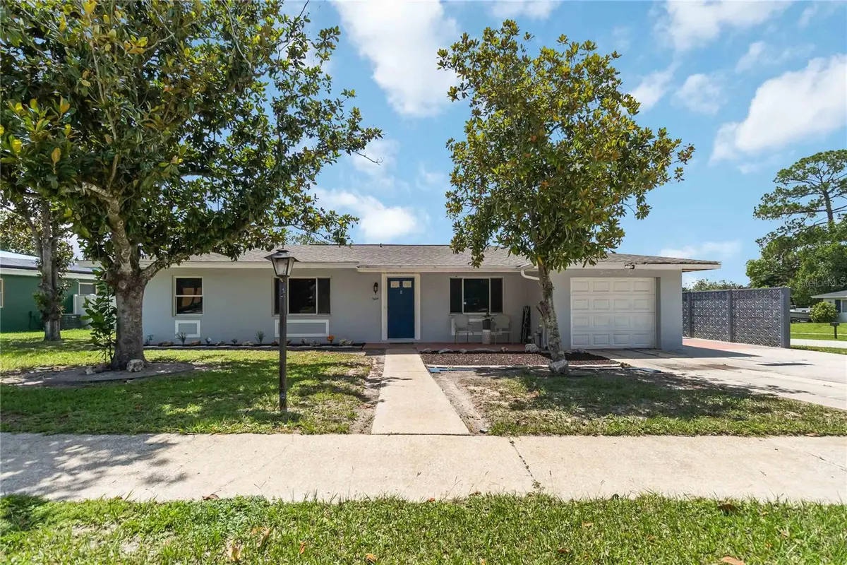 1624 Bloomfield Avenue, Deltona, FL 32725 - #1