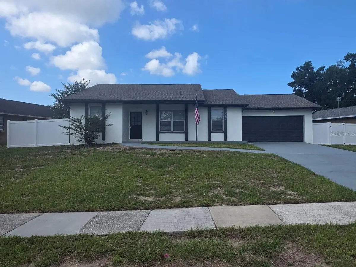 8426 Village Green Rd, Orlando, FL 32818 - #1