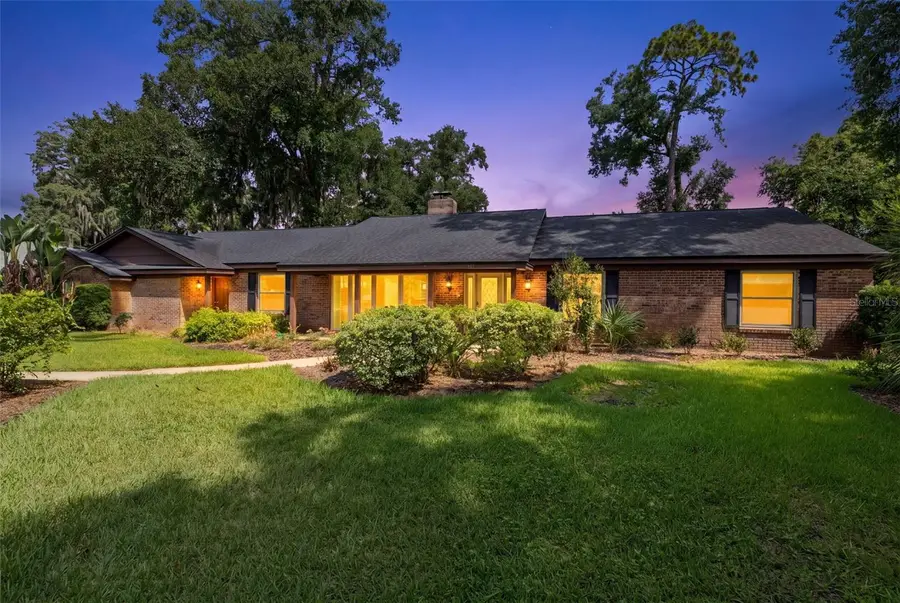 105 Pine Tree Lane, Altamonte Springs, FL 32714 - #2