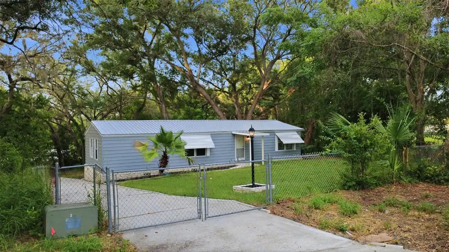 403 Acorn Circle, Fruitland Park, FL 34731 - #2