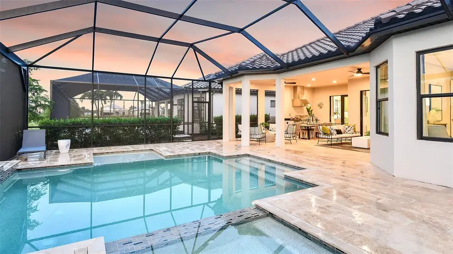 7712 Moonbeam Avenue, Sarasota, FL 34241 - #2