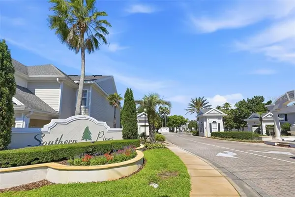 1300 Eastern Pecan Place #208, WINTER GARDEN, FL 34787