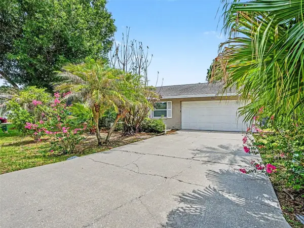 406 Lake Daisy Drive, WINTER HAVEN, FL 33884