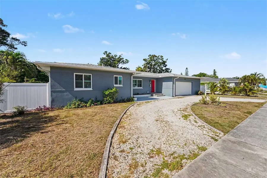 4660 22nd Avenue S, Saint Petersburg, FL 33711 - #3