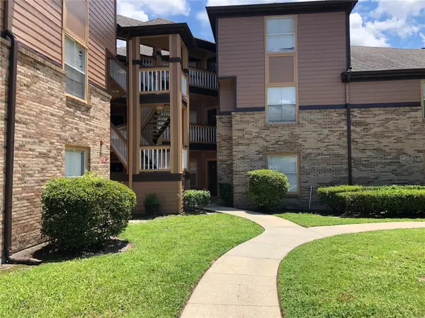 498 N Pin Oak Place #304, LONGWOOD, FL 32779