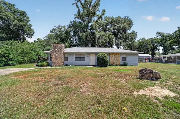 945 NW 64th Place, OCALA, FL 34475