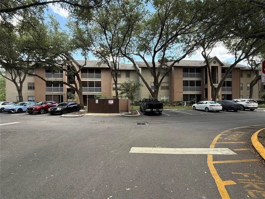 956 Salt Pond Place #204, Altamonte Springs, FL 32714 - #2