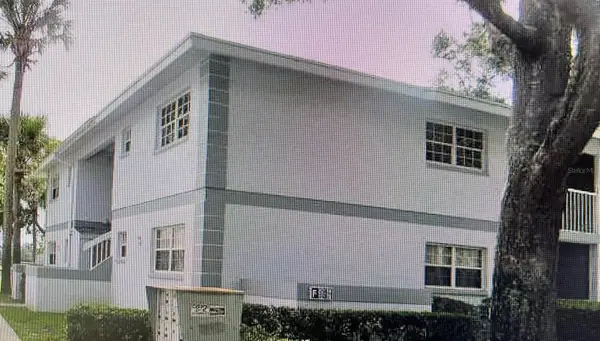 584 Fairways Lane #F102, OCALA, FL 34472