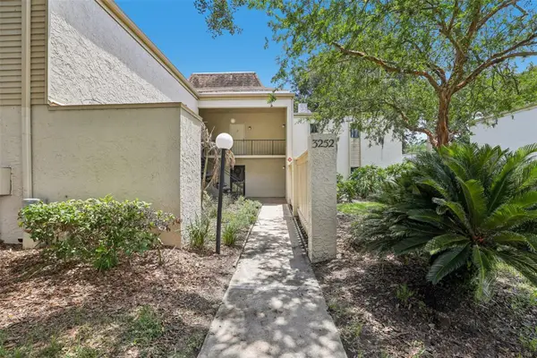 3252 S Semoran Boulevard #22, ORLANDO, FL 32822