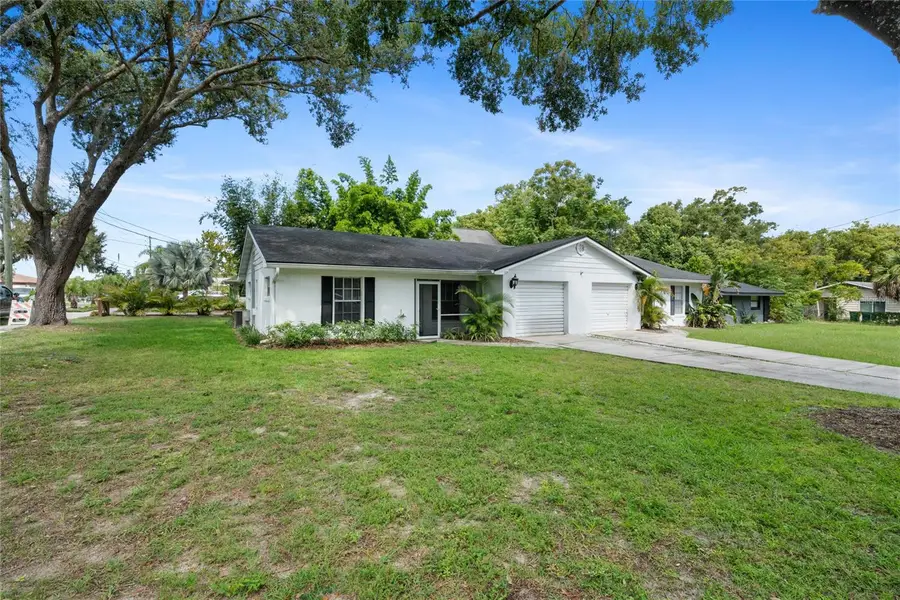 125 N Rhodes Street, Mount Dora, FL 32757 - #2