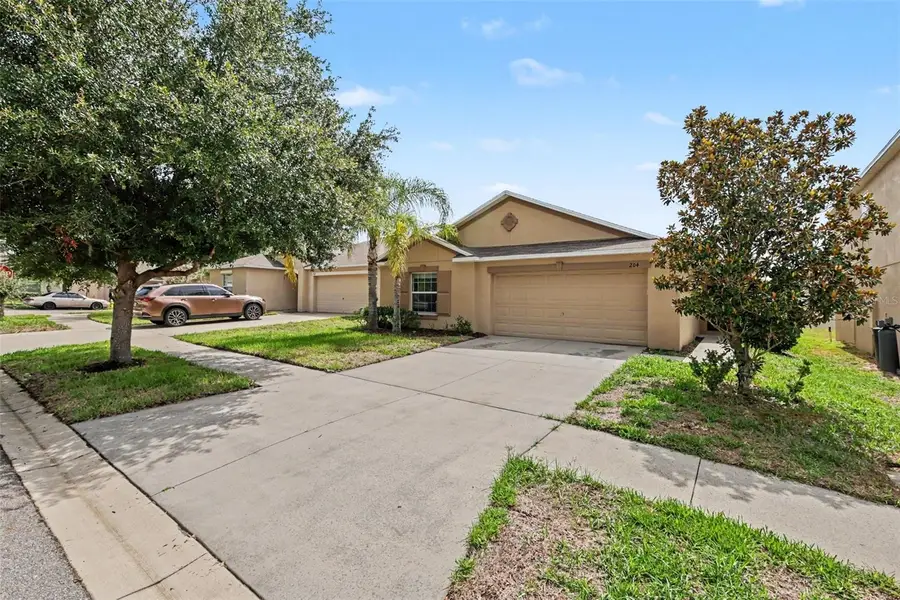 204 English Channel Place, Dover, FL 33527 - #3