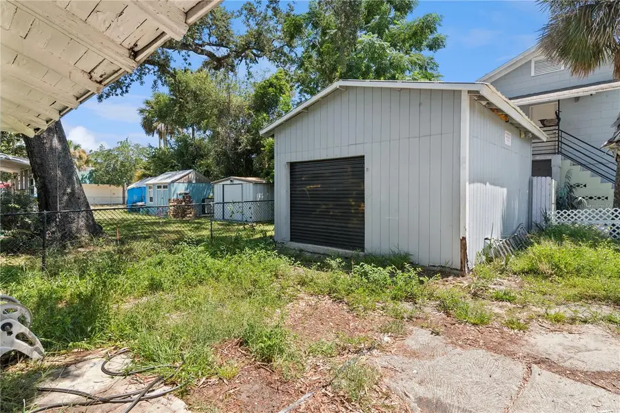 821 N Ridgewood Avenue, Daytona Beach, FL 32114 - #3