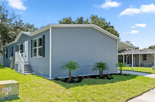 25124 Huckleberry Way, ASTATULA, FL 34705