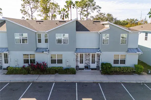 7956 Formosa Valley Place, KISSIMMEE, FL 34747