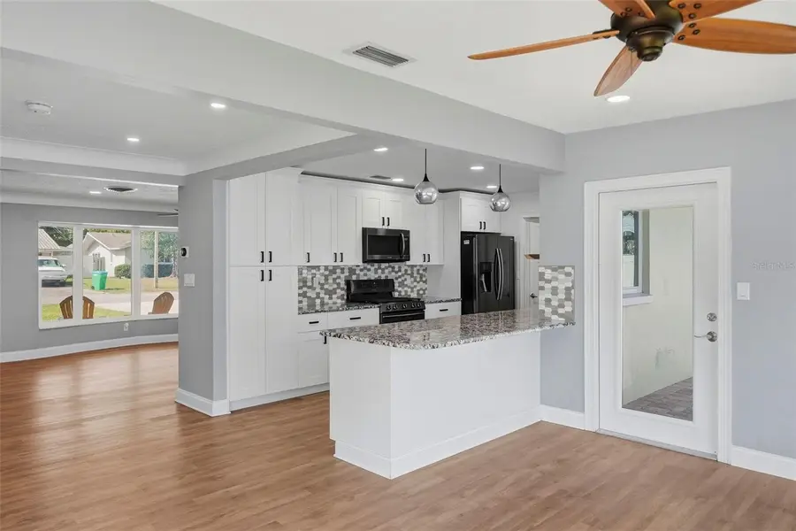 5669 45th Avenue N, Kenneth City, FL 33709 - #3