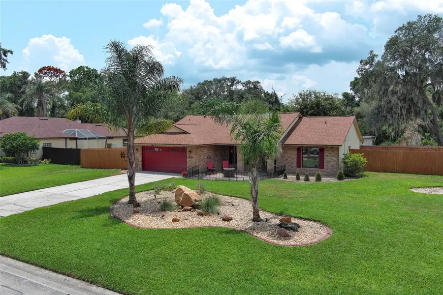 35049 Silver Oak Drive, Leesburg, FL 34788 - #2