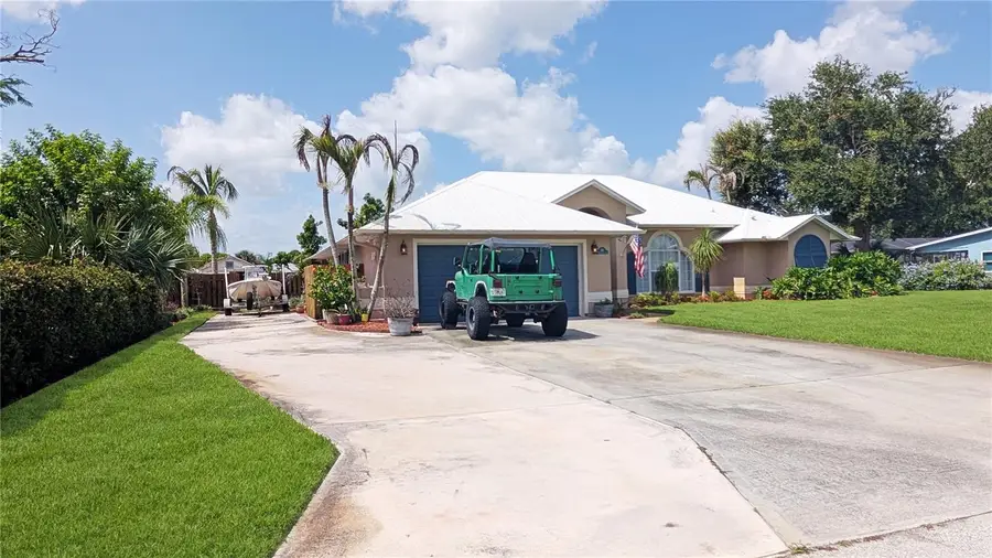 114 N 19th Circle Sw, Vero Beach, FL 32962 - #2