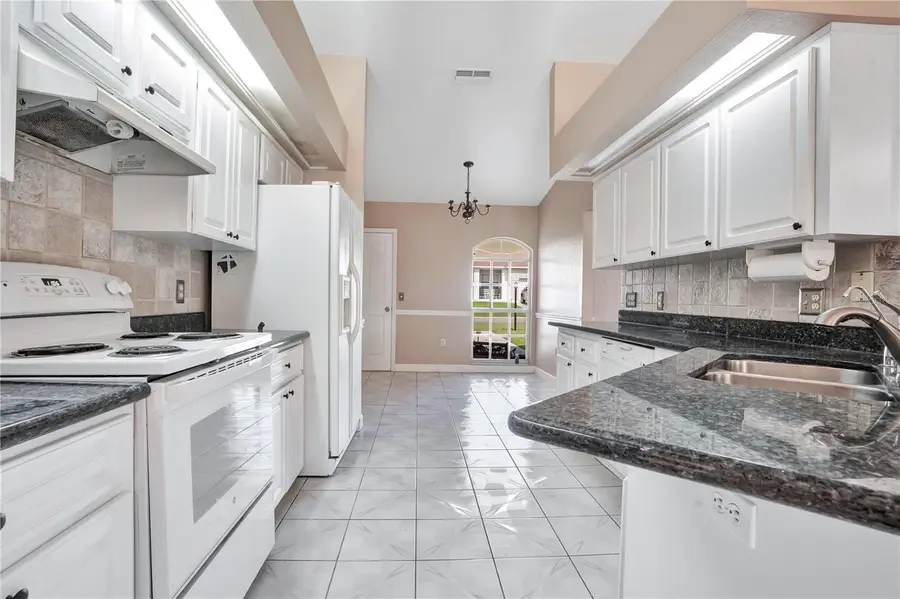 667 Jessanda Cir, Lakeland, FL 33813 - #2