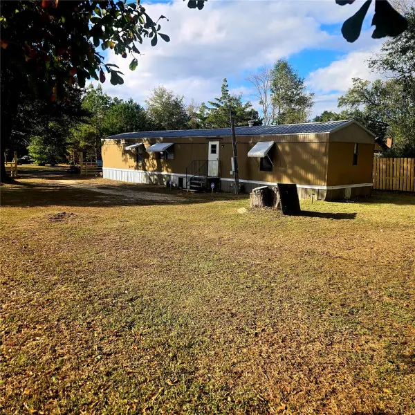 2820 Barnes Street, MARIANNA, FL 32448
