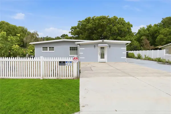 8304 Dot Lane, ORLANDO, FL 32809