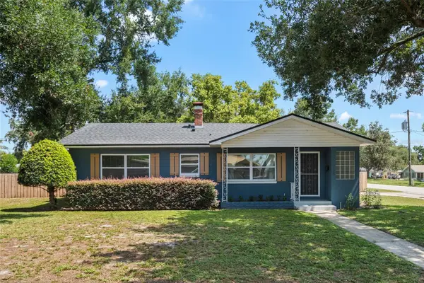 2237 Washington Road, MOUNT DORA, FL 32757