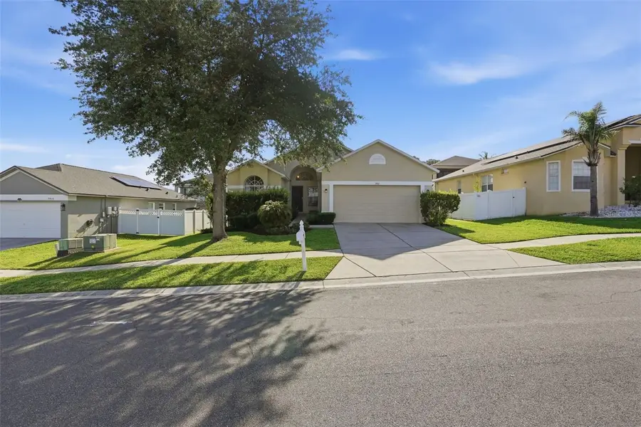 7912 Merchantville Circle, Zephyrhills, FL 33540 - #2