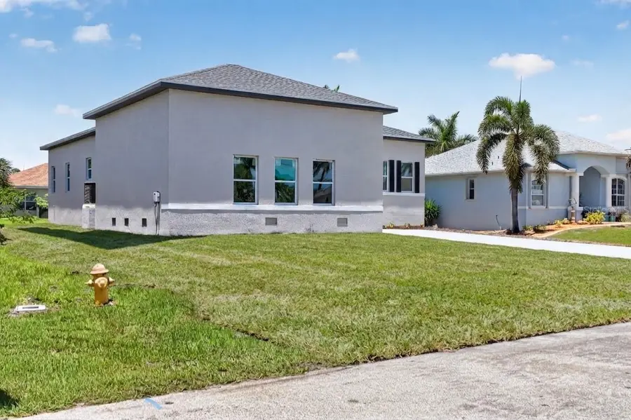 15809 Melport Circle, Port Charlotte, FL 33981 - #2