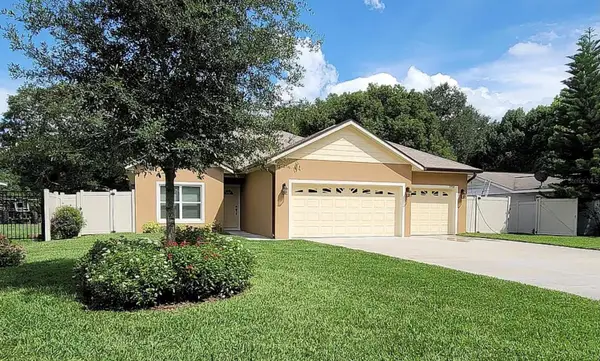 27728 Lisa Drive, TAVARES, FL 32778
