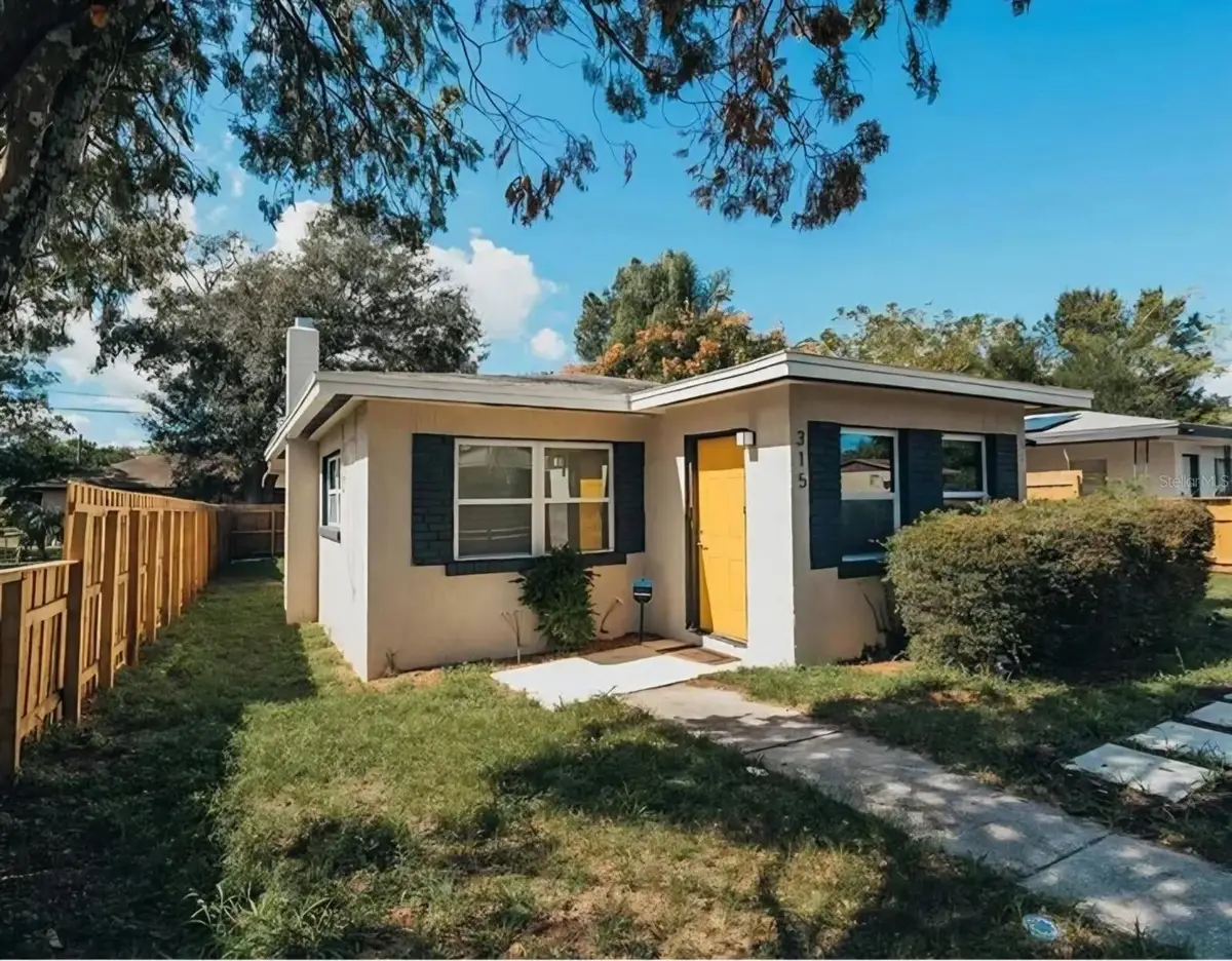 315 E Street, Lake Wales, FL 33853 - #1
