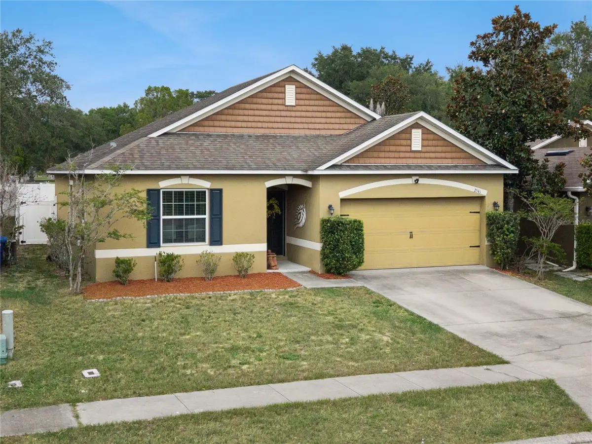 2541 Martins Run, Tavares, FL 32778 - #1