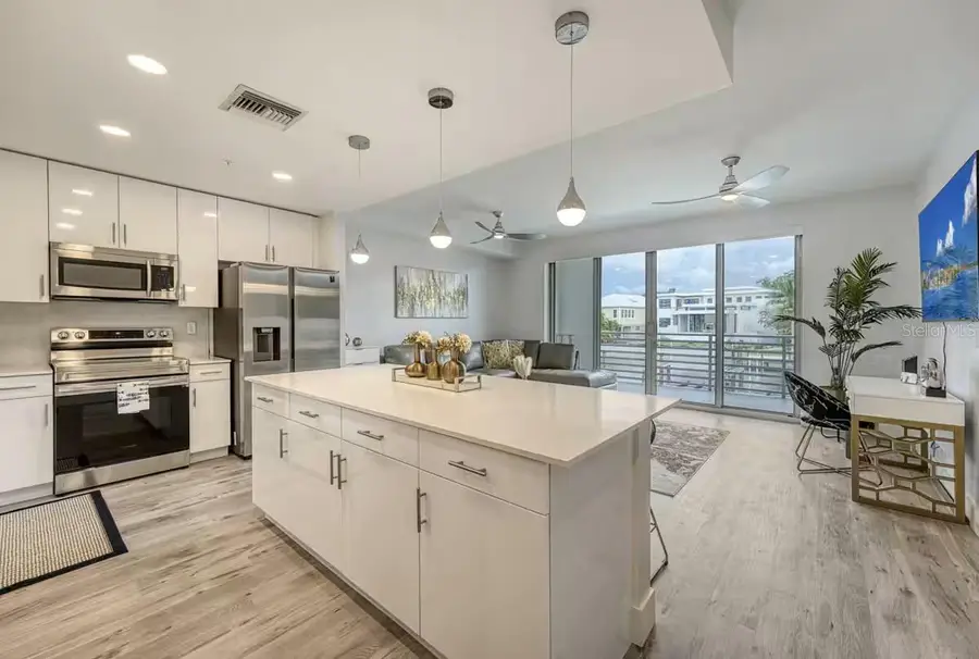 1709 N Tamiami Trail #220, Sarasota, FL 34234 - #3