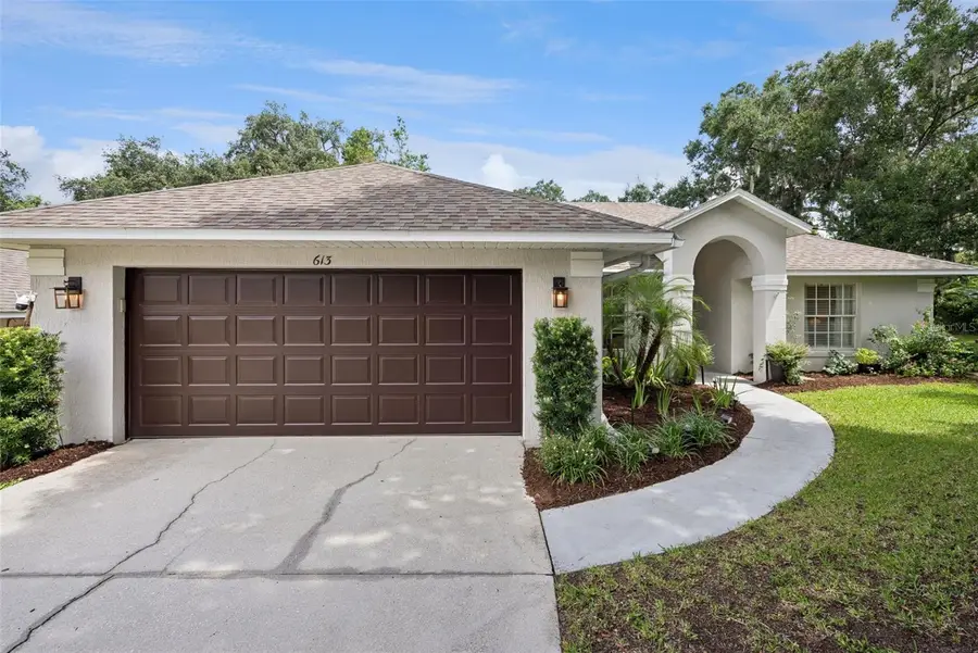 613 Huron Place, Mount Dora, FL 32757 - #2