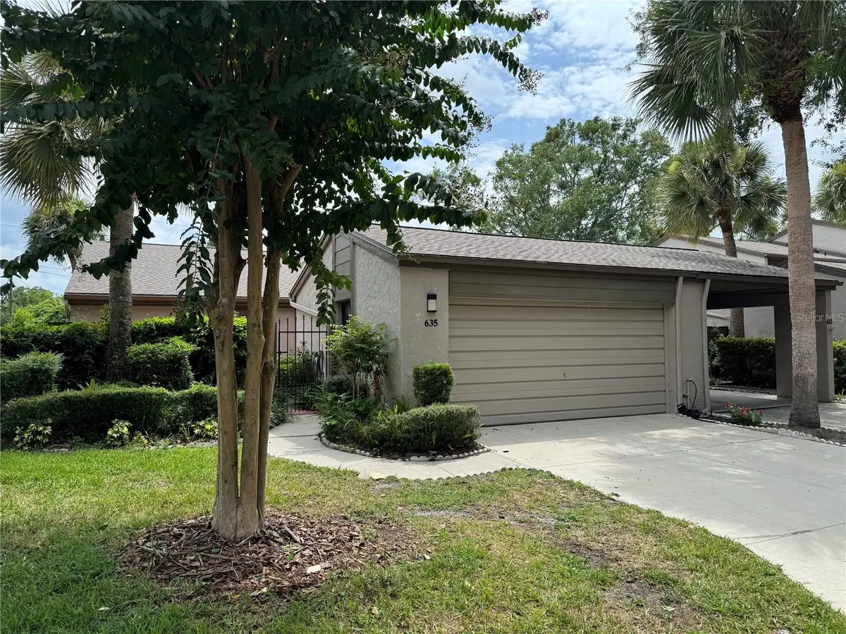 635 Woodridge Dr, Fern Park, FL 32730 - #1