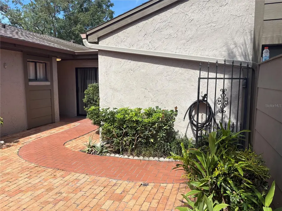 635 Woodridge Dr, Fern Park, FL 32730 - #2