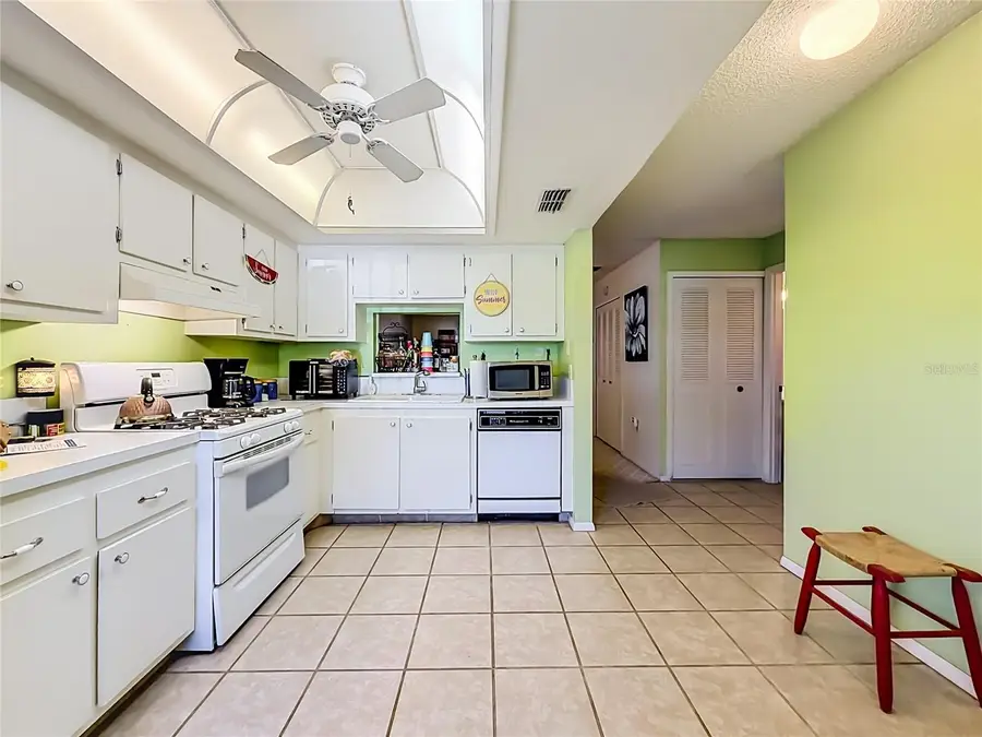 345 24th Street Nw #1, Winter Haven, FL 33880 - #3