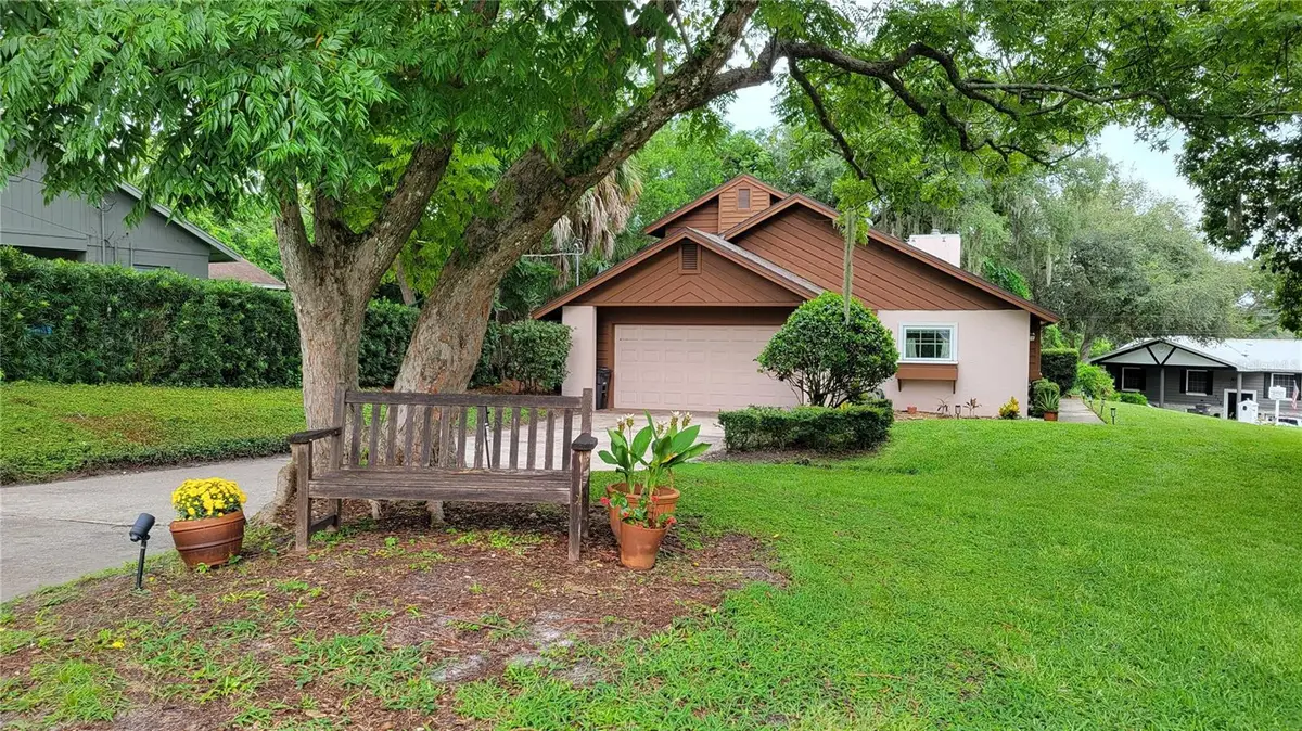 725 Lake Avenue, Altamonte Springs, FL 32701 - #1