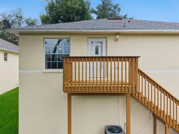 180 E Minnehaha Avenue, CLERMONT, FL 34711