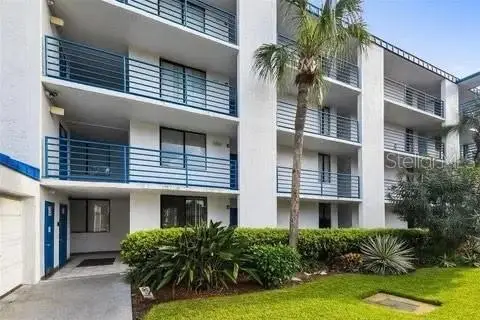 2424 W Tampa Bay Boulevard #L105, TAMPA, FL 33607
