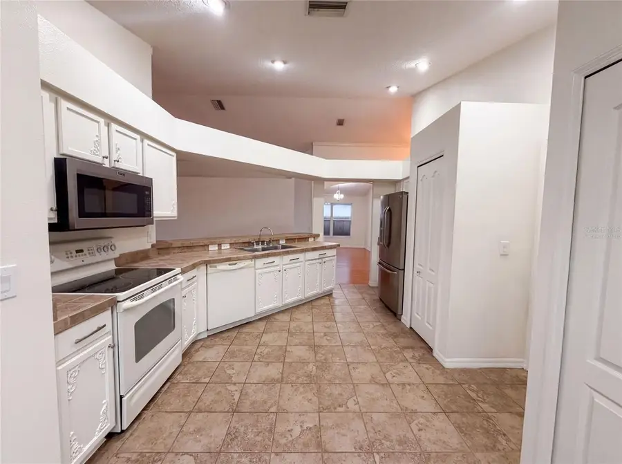 6941 Crown Lake Drive, Gibsonton, FL 33534 - #2