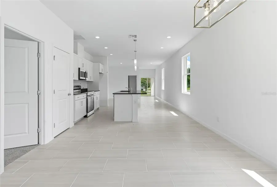 817 S Locust Avenue, Sanford, FL 32771 - #3