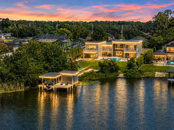 8922 University Boulevard, ORLANDO, FL 32817