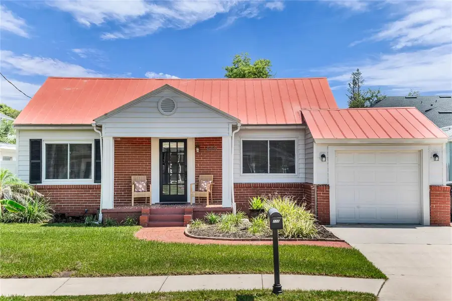 220 E Grant Street, Orlando, FL 32806 - #2
