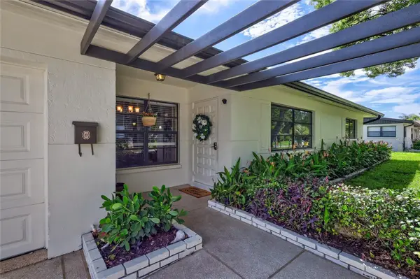 8532 Kumquat Avenue, SEMINOLE, FL 33777