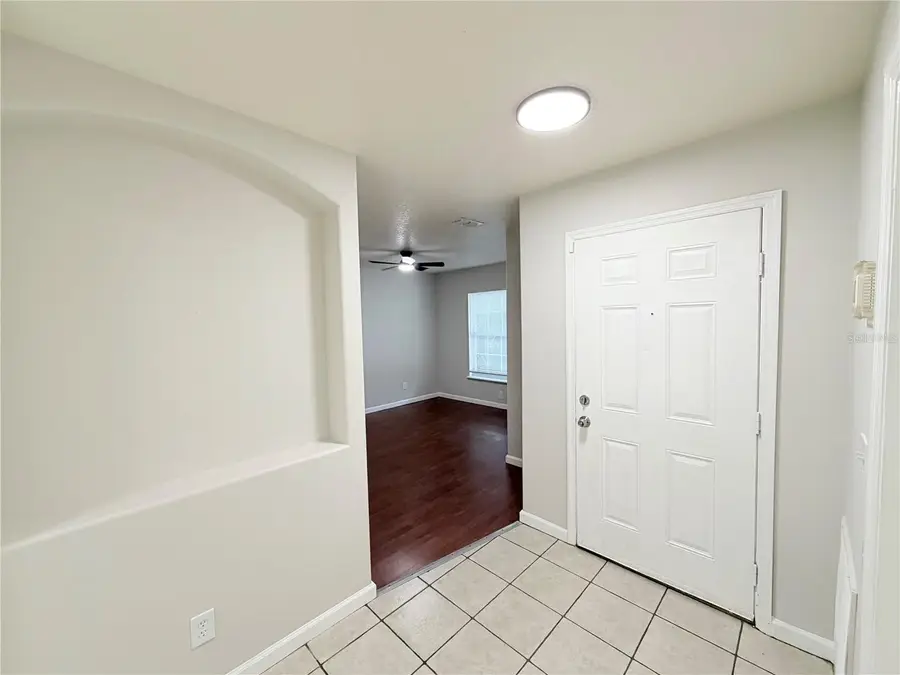 54 E 18th Street, Apopka, FL 32703 - #3