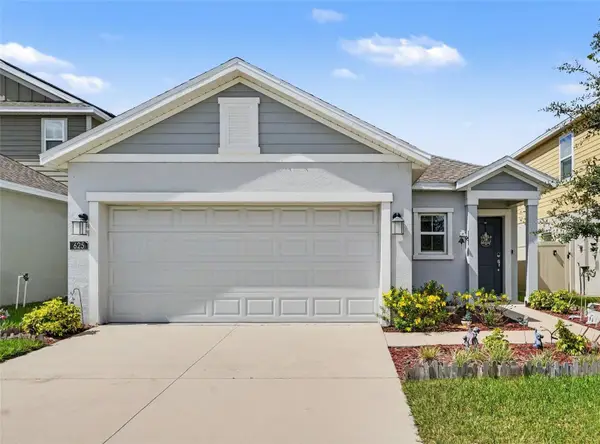 625 Trotters Drive, EAGLE LAKE, FL 33839