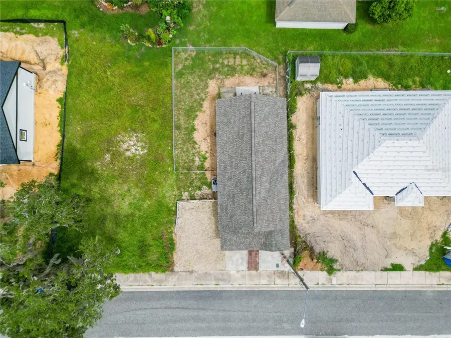 904 Washington Street, Leesburg, FL 34748 - #3