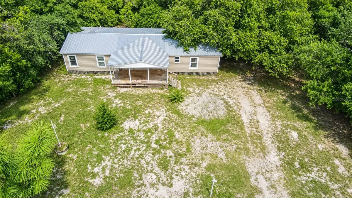 42135 Pine Valley Drive, Paisley, FL 32767 - #1