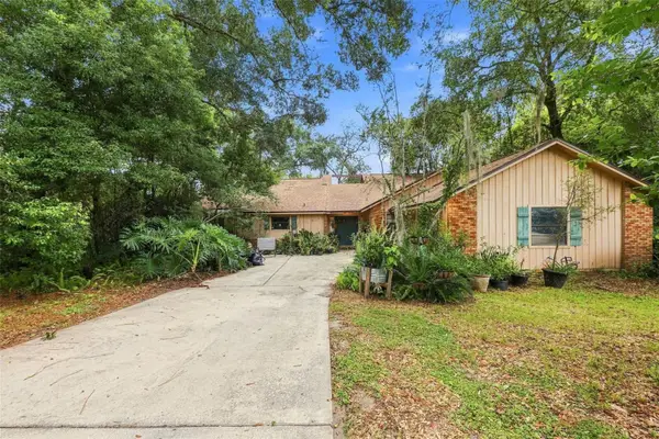 552 Whispering Oak Lane, APOPKA, FL 32712