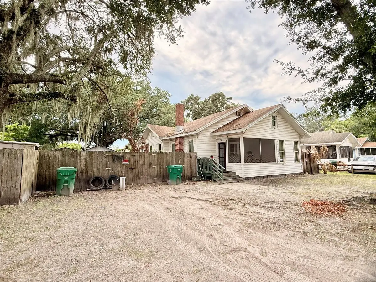 208 3rd Street, Winter Garden, FL 34787 - #1